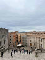 صندوق ما بعد السفر إسبانيا — دالي